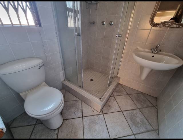 2 BEDROOM TOWNHOUSE TO LET IN VANDERBIJLPARK SW 5